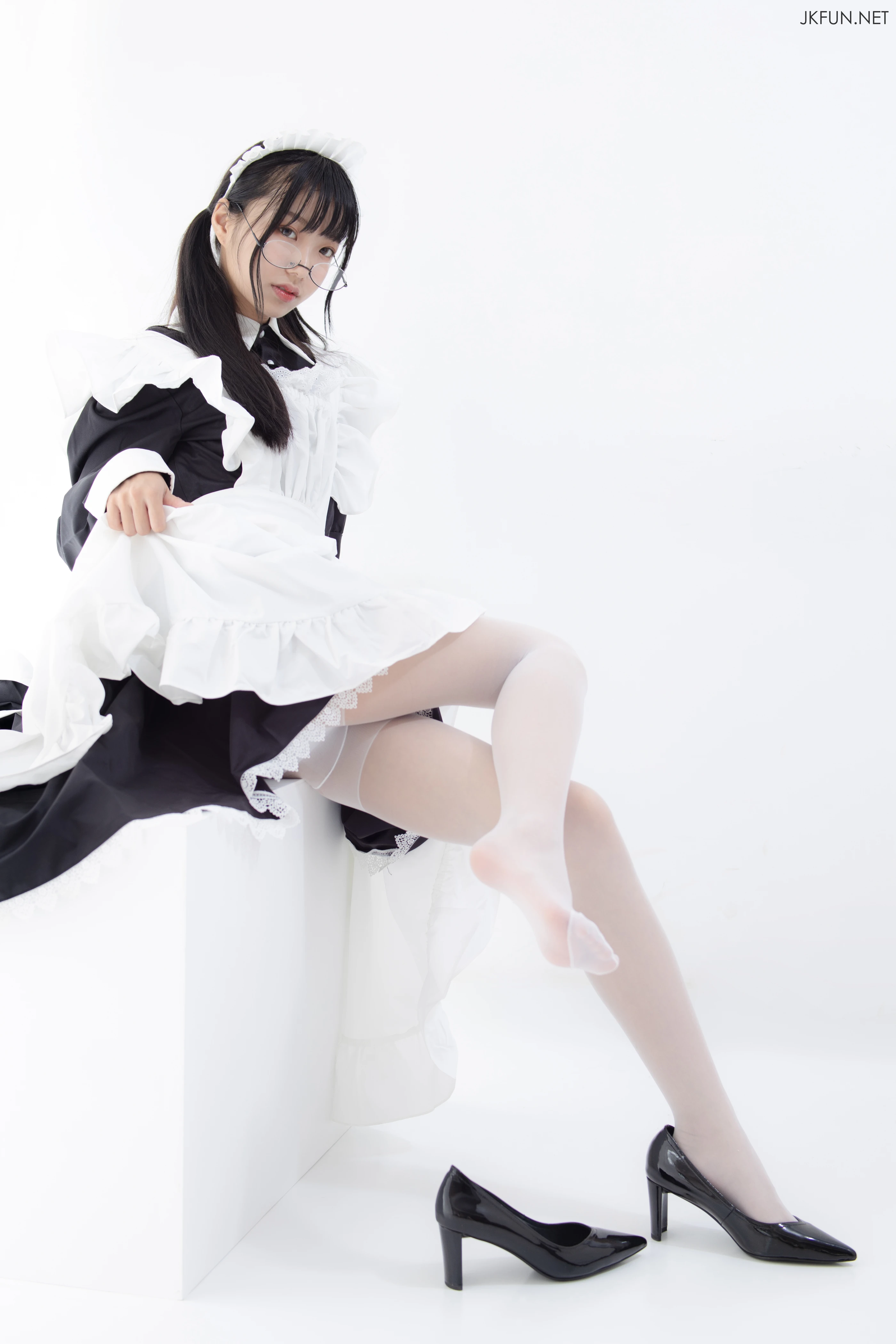 森萝财团 [JKFUN-017] 眼镜白丝女仆 [127P 1V]插图5